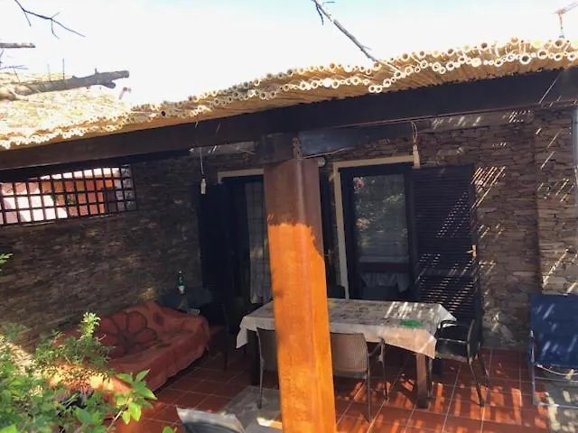Villetta indipendente immersa nel verde Stintino